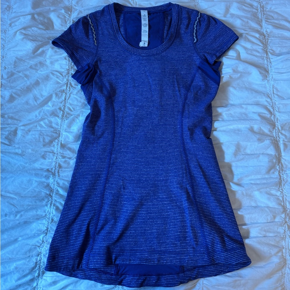 Lululemon swiftly tech size 2 with ruffle sleeve